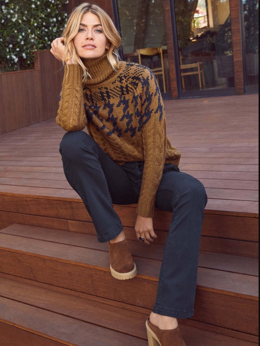 JOHN + JENN Henry Turtleneck Knit Sweater Caramel Brown Houndstooth Chic Fall XS